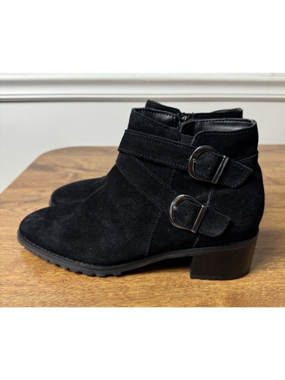 Blondo Sway Waterproof Black Suede Buckle Ankle Boots SWAY01SD Women's Size 8M